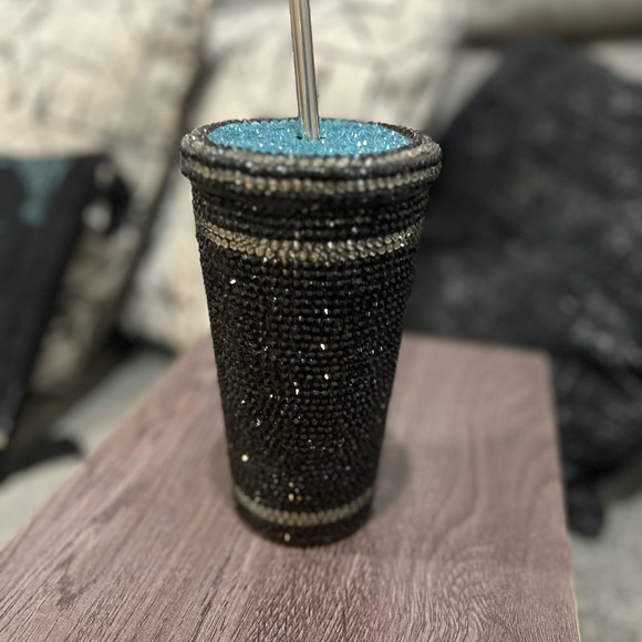 Custom rhinestone tumbler - Picture 2 of 6